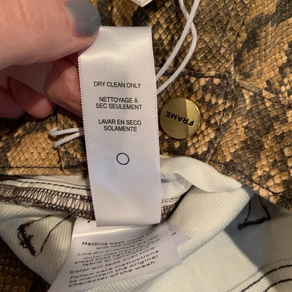 Frame Le High Skinny Crop in Coated Python size 25 NWT - Picture 7 of 8